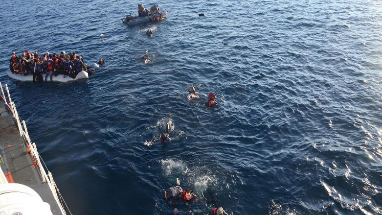 Îsal di derya Egeyê de 185 zarok xeniqîne